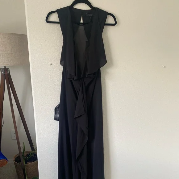 bcbg open back dress BCBG Maxazria tulle halter maxi dress size 2 Elegant flowy fit with an open backperfect for weddings, formals, or cocktail events #prom #formal # bcbgmaxazria #halterdress #weddingguestdress